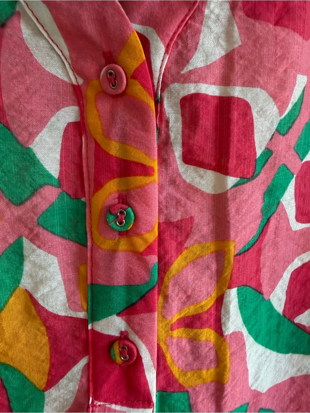 Investments Slim Factor Bright Pink Floral Button-Front Women’s Top - Picture 2 of 5